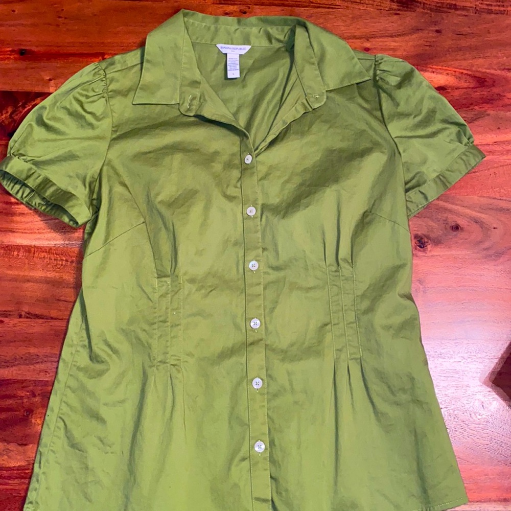 Banana Republic button up blouse